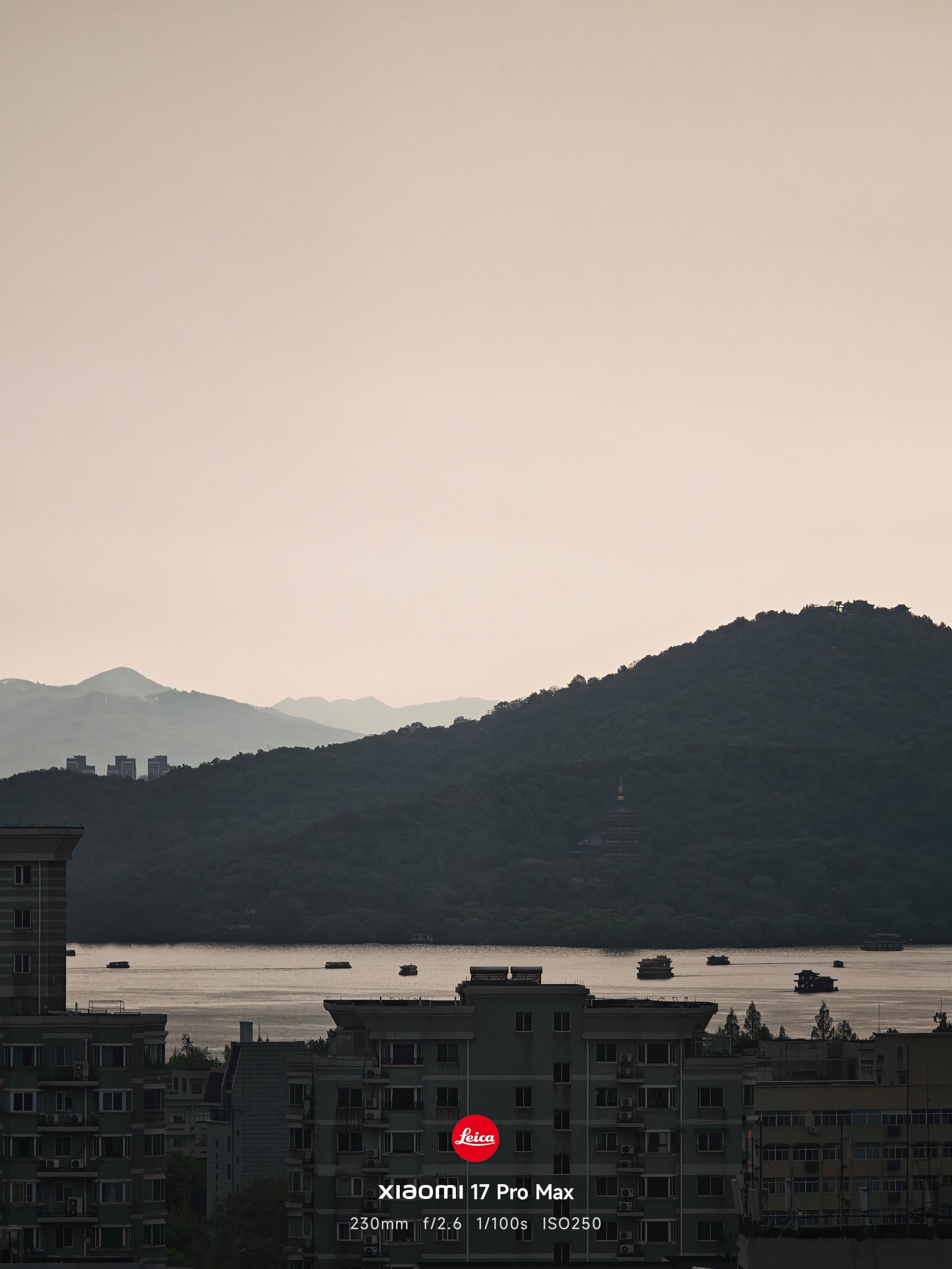 酒店对面就是西湖，感受下小米17 ProMax的长焦～ 