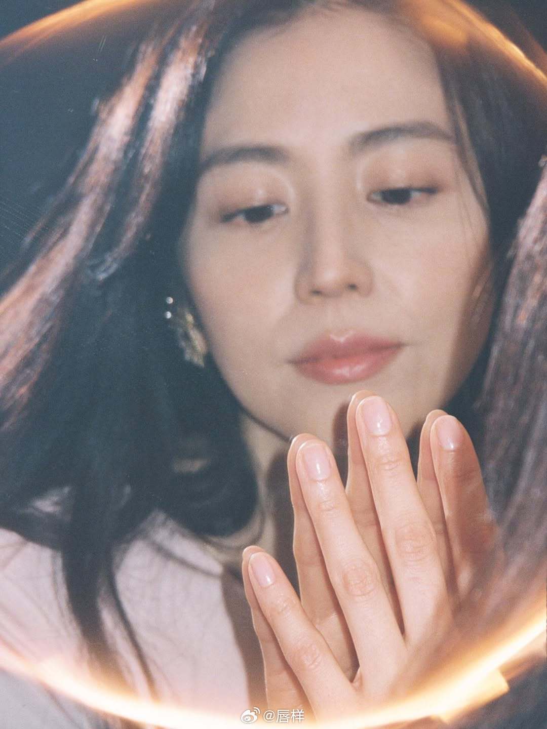 长泽雅美 最新INS美图这身礼服就是日奥颁奖礼穿的那件对我眼睛很好