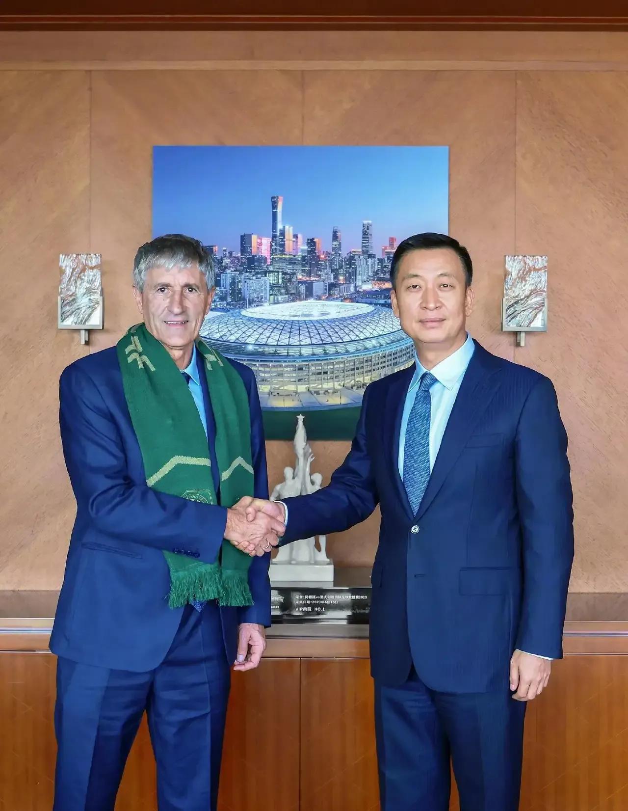 中超icon史上最大牌的教练，前巴萨主帅出任北京国安icon主教练！

刚刚北京