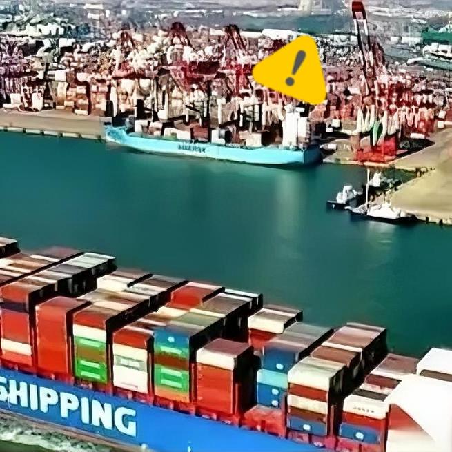 一纸禁令下来，风向全变了。
特朗普那边刚签完字，扬言凡是中国造的船，敢停美国港口