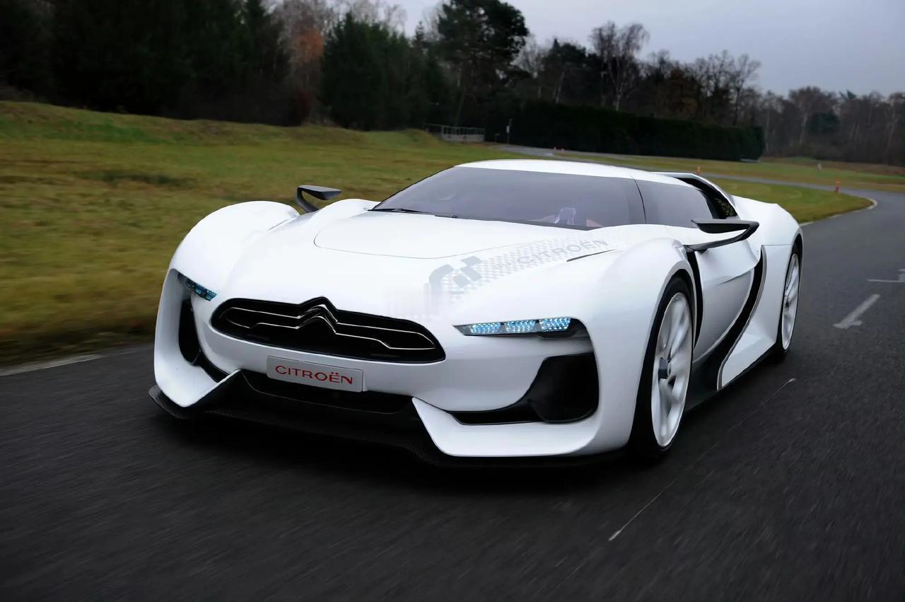 没量产的雪铁龙GT，才是无数玩家的意难平
 
18年前，
专为游戏《GT5》打造