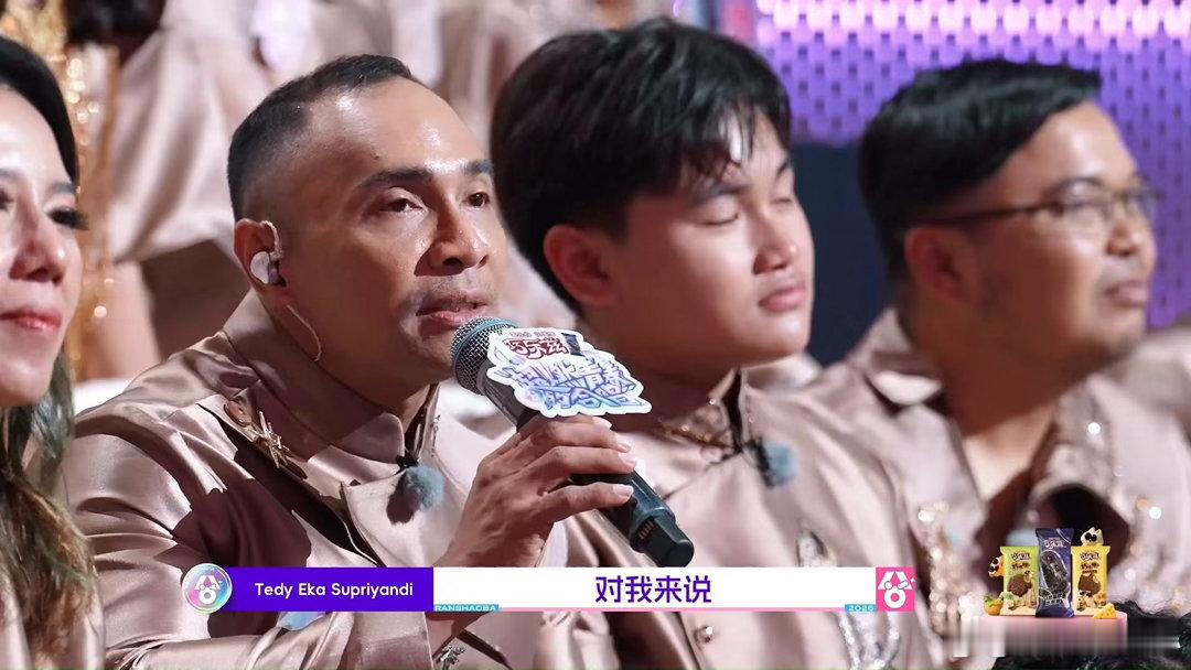 燃青团音乐不分国界超燃青春的合唱 燃青团这期真的把格局打开了。不是关起门来自娱自