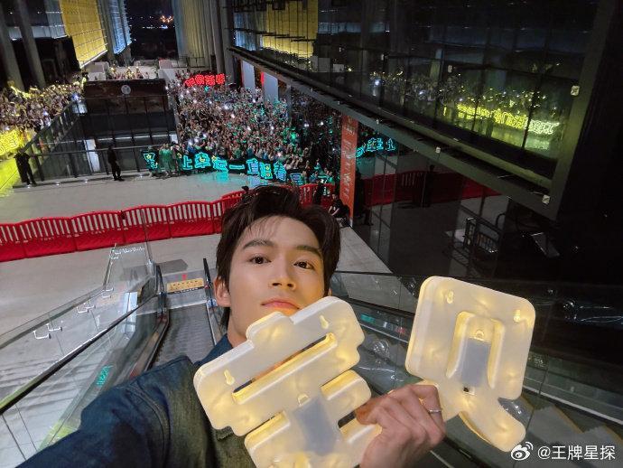 #王星越正是什么都不懂的年纪#他是小孩哥，正是什么都不懂的年纪，多多关注作品吧 