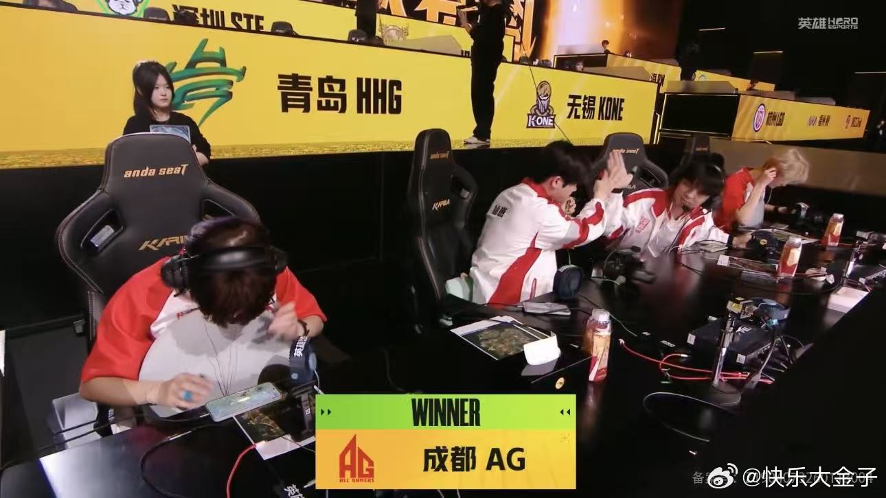 AG单局12淘汰吃鸡 AG吃鸡，单局12个淘汰，暂时领跑总积分榜！AG和平精英