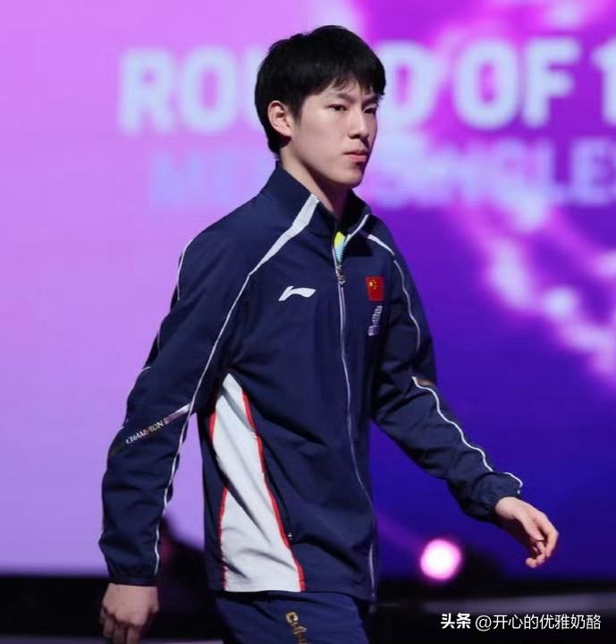 温瑞博感谢了所有人，要带着拼劲和耐心奔赴下一个赛场。
其实最应该感谢他，在上半区