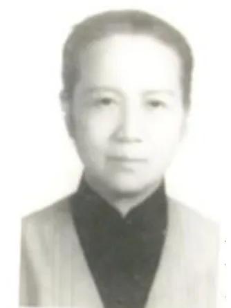1951年，一名漂亮的母亲带着奄奄一息的儿子在街头乞讨，路人却绕道而行。情急之下