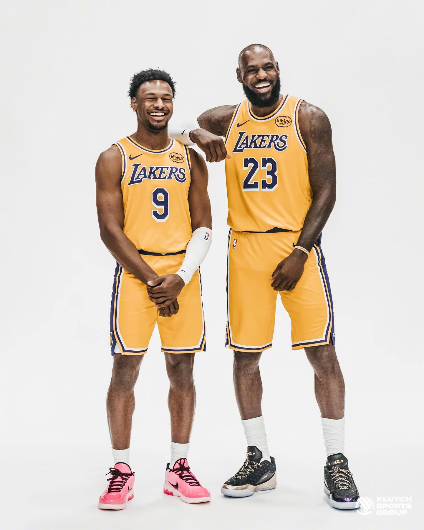 名记Brian Windhorst：得到詹姆斯的球队可能会交易来布朗尼。Bria