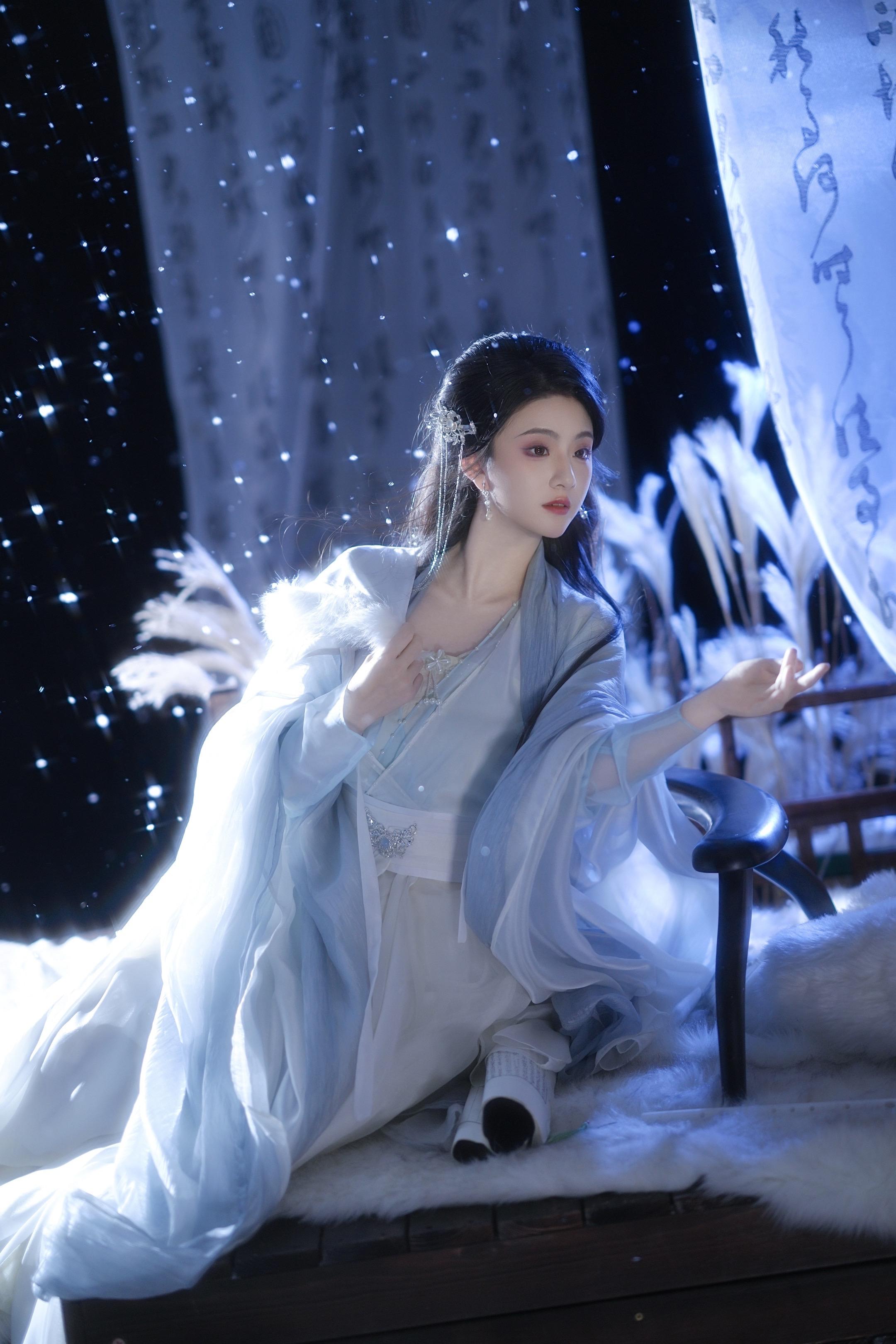 “落雪年年”