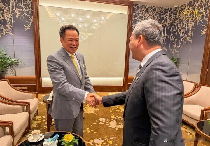2026年6月17-18日，东盟—俄罗斯喀山特别峰会期间，柬埔寨首相洪玛奈与泰国