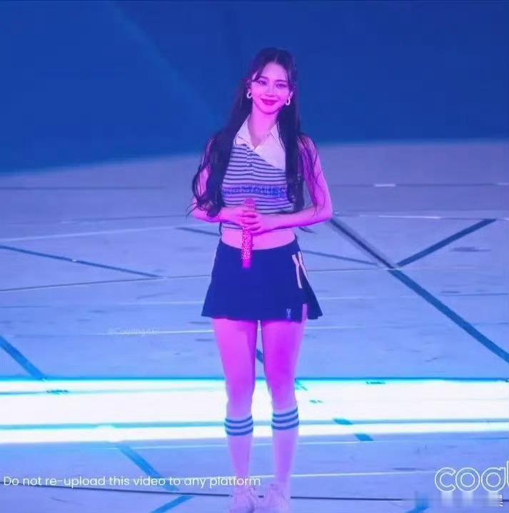 这简直可以说是看图识人了。 