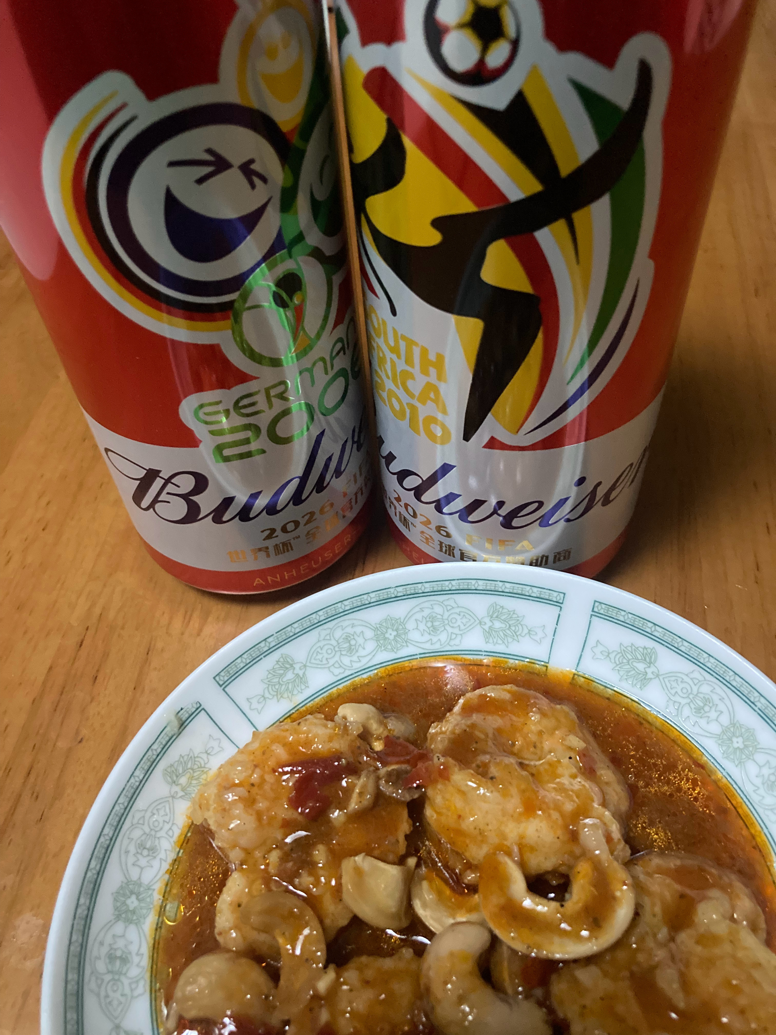 酒也有，菜也有，但是没球。怎么办，看美网将就一下子[doge] ​​​