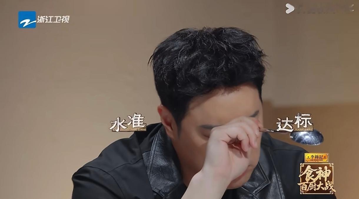 好怕潘玮柏把瘦的8公斤吃回去潘帅之前好不容易为了演唱会减了8公斤，上节目之后吃到