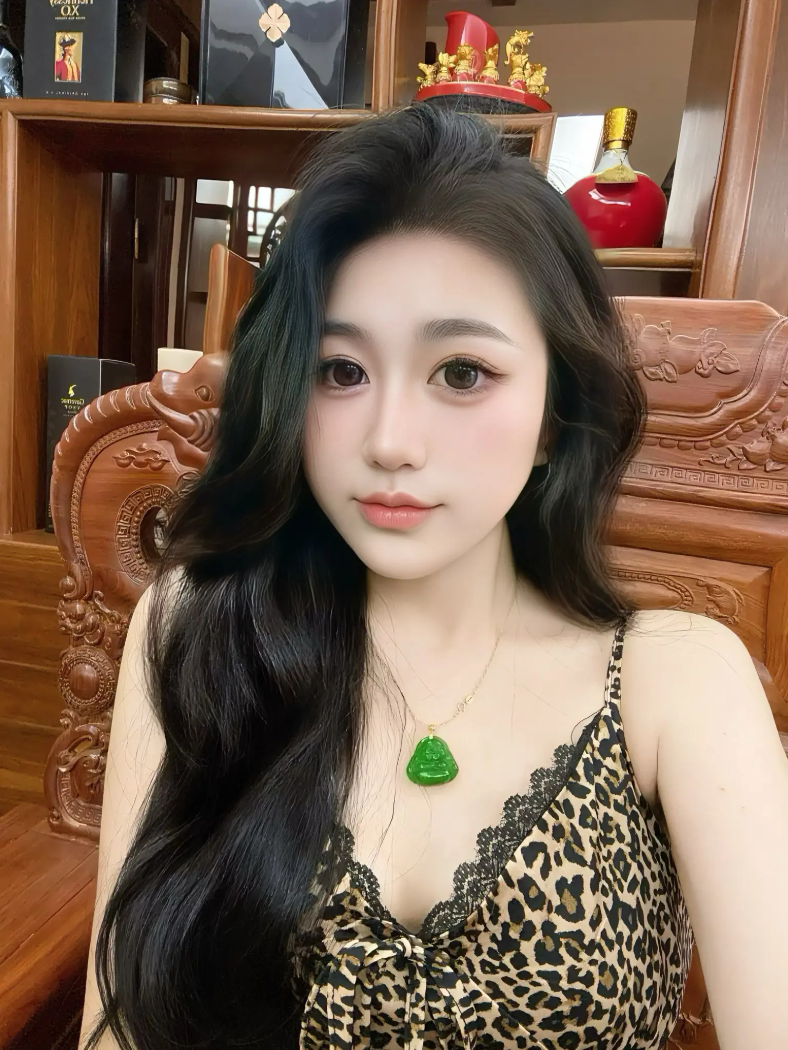其实挺想过六一的 但是低头看了看还是算了 小孩可没有我这种身材