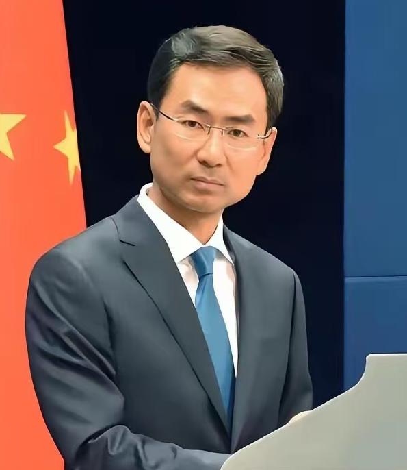 1200吨战略石墨，几十个重型集装箱。就这么悄无声息运到了美国。
​一家中国的上