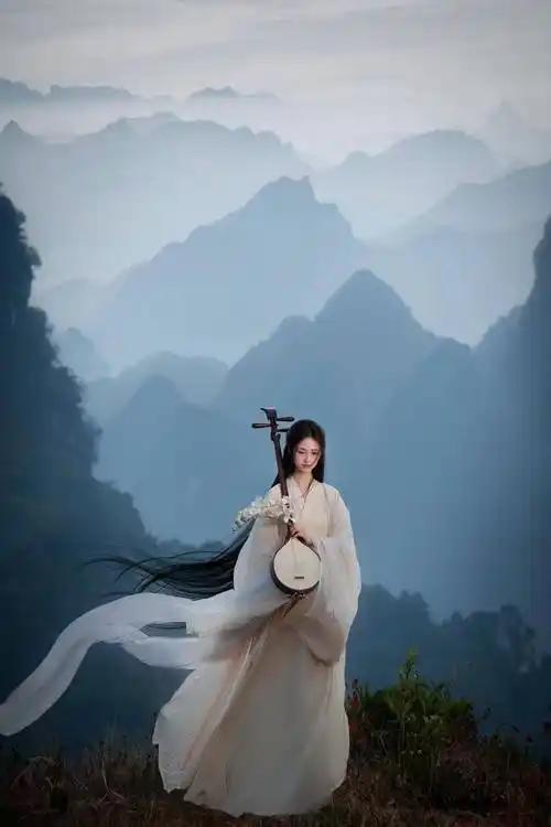 这是一个非常经典且深刻的问题，它触及了我们对人生价值的核心判断。我的看法是：人品