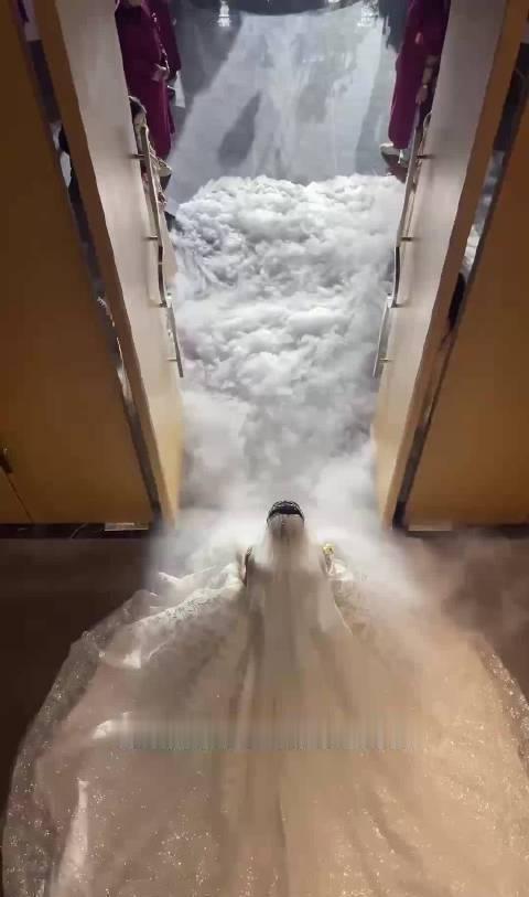 不敢鼠的原因再➕一，这难道就是死了都要爱吗，不过这种冥婚和我们认为的还是有区别的