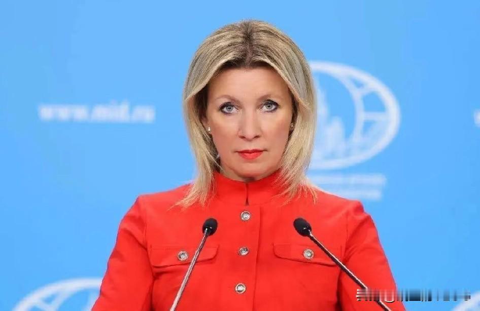 如果不想重蹈1945年的覆辙，日本就应该老实点！一身红衣的扎哈罗娃，说话可真“冲