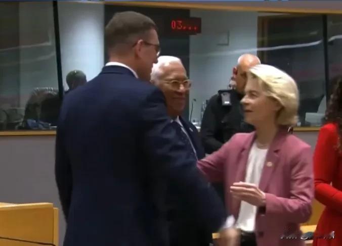 【欧尔班称匈牙利没有参与乌克兰900亿欧元贷款债务】

综合媒体消息，匈牙利总理