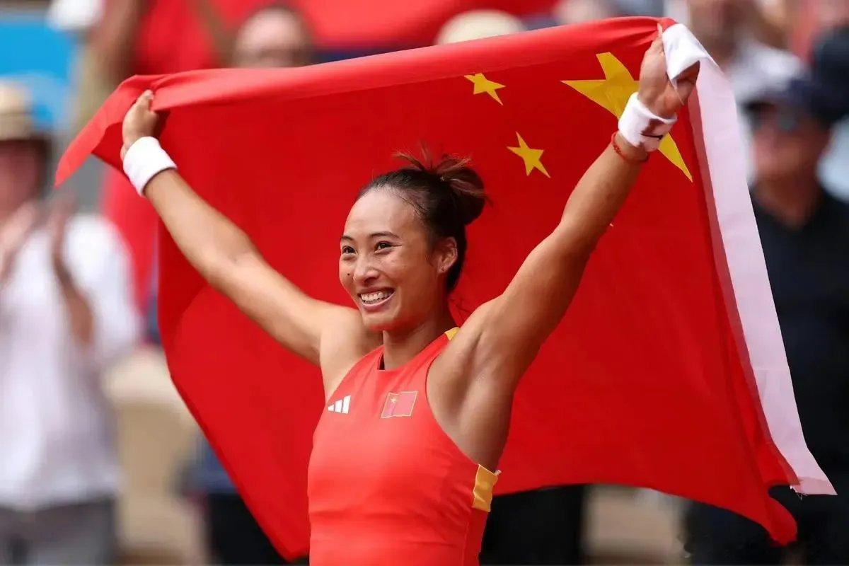 郑钦文获奖感言中国金花郑钦文获颁感动中国年度人物！       就在今天，郑钦文