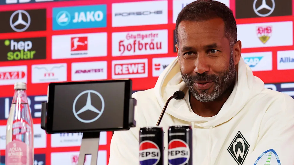 不出意外的话，蒂乌内下赛季将继续执教云达不莱梅！今年2月，蒂乌内自斯蒂芬手中接过