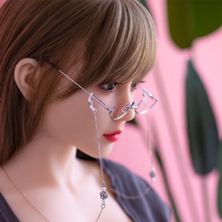 “太猖狂了！”一男子为解决自身需求，在网上花费3700元下单了一个娃娃。商品介绍