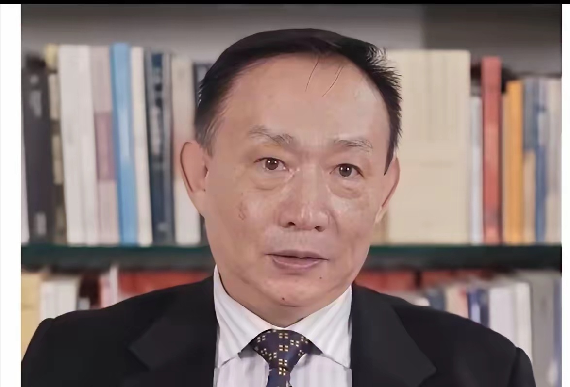 卢麒元警示：又有人想借“十五五”规划的机会，重新把水、电、网、数据等民生资源私有