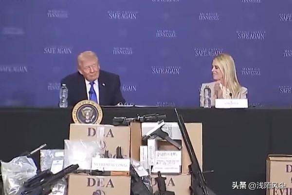 特朗普评价查克·舒默:“他是巴勒斯坦人，他应该站在巴勒斯坦一边，他实际上已经成为