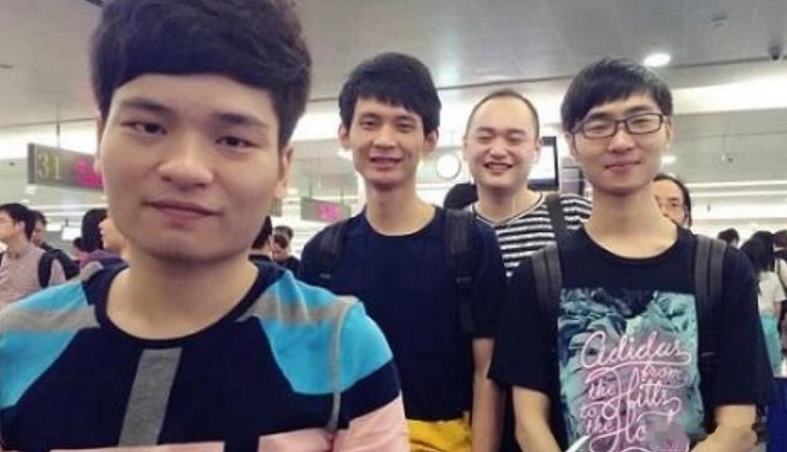 查理斯：龙神所有团播都去，在虎牙也去在B站也去，他在哪个平台不关键，他是OB最核