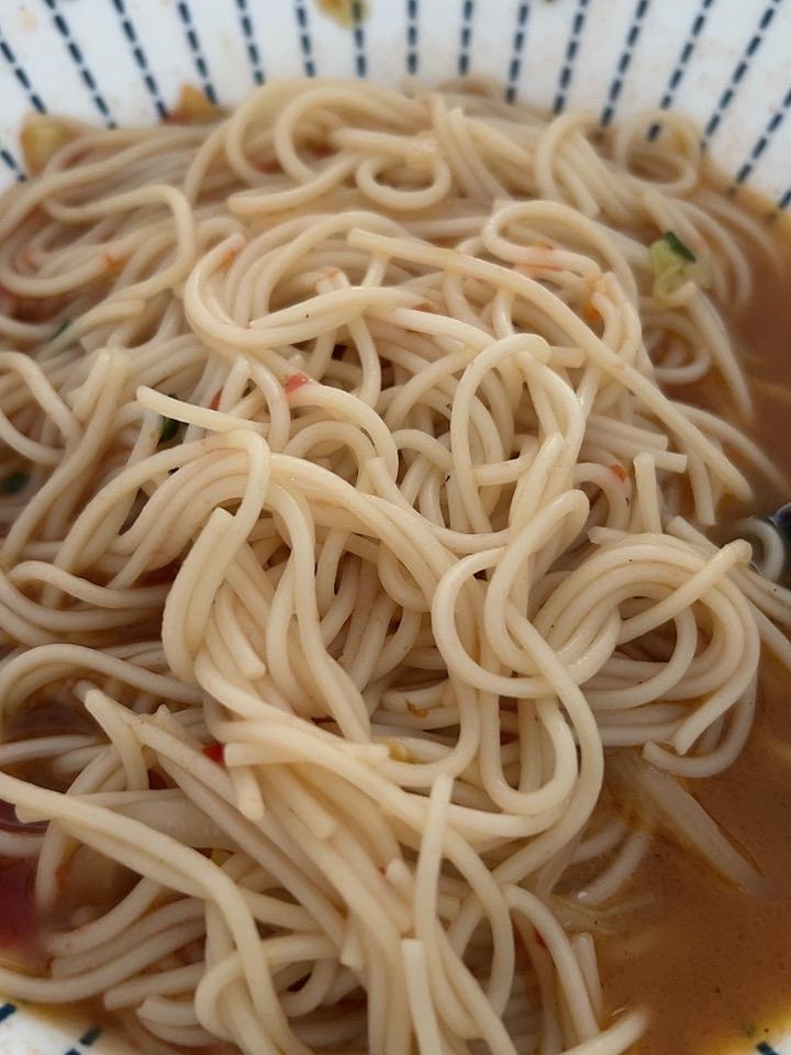 今天早餐吃番茄鸡蛋面，和豆浆，黄瓜，甜瓜，营养又美味，超好吃