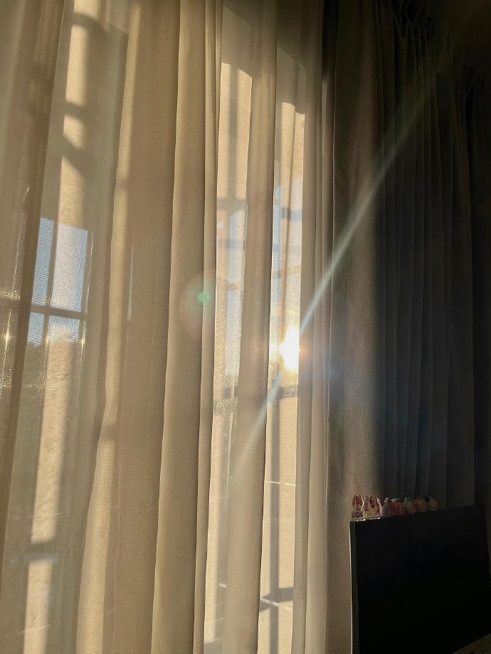 生活不必太整齐，零落是自在，满当是热爱。 在自己的节奏里，吹自由的风~生活手记 