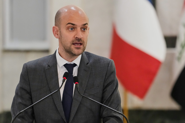 #法外长批美国利用悲剧谋政治利益#【美谴责法极右翼人士被杀事件，#法国外长将召见