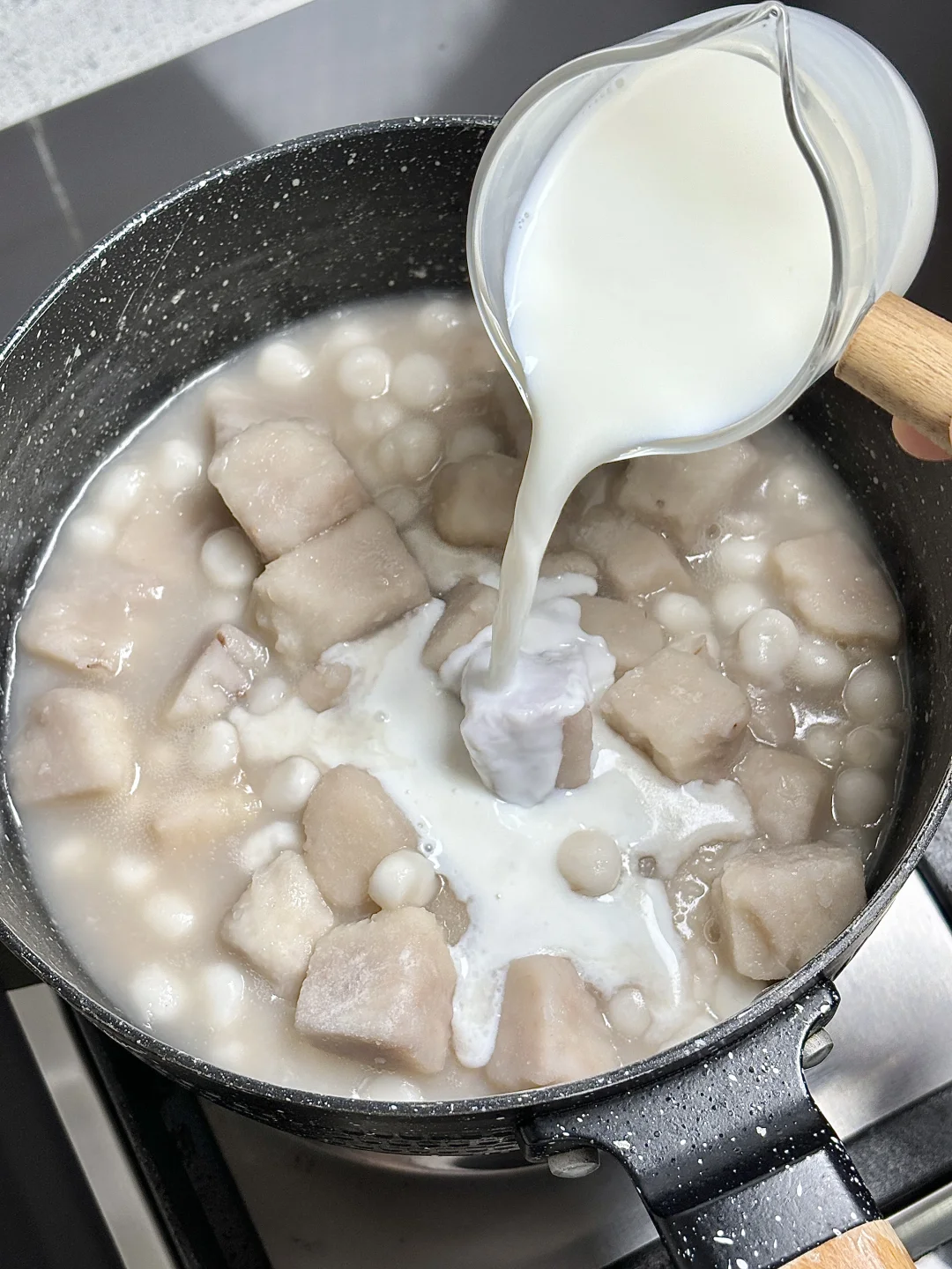 答应我…一定要试试这个芋头汤好吗！！