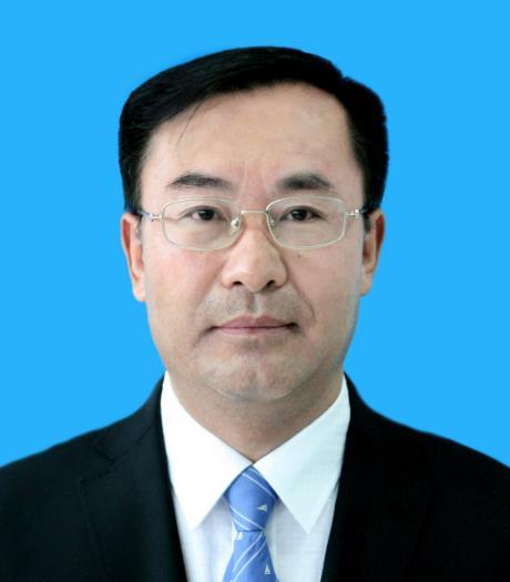 这只是一个正厅级干部，还算不上什么大老虎，而且一直在政府部门机关工作，没有在基层