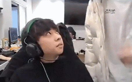 edg在文化方面也向rng靠拢是吧EDGay#英雄联盟##LPL##EDG# ​