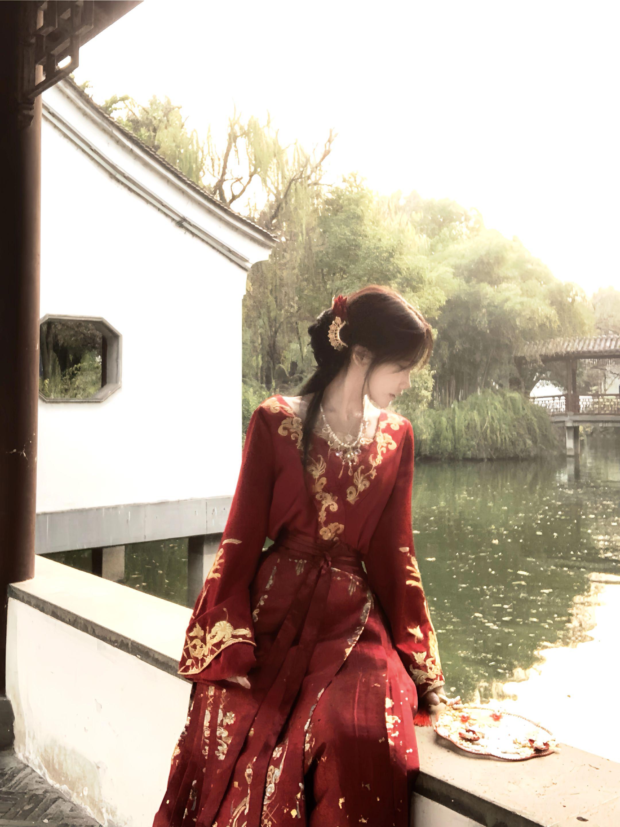 “你低头欲说还休，我等你开口”