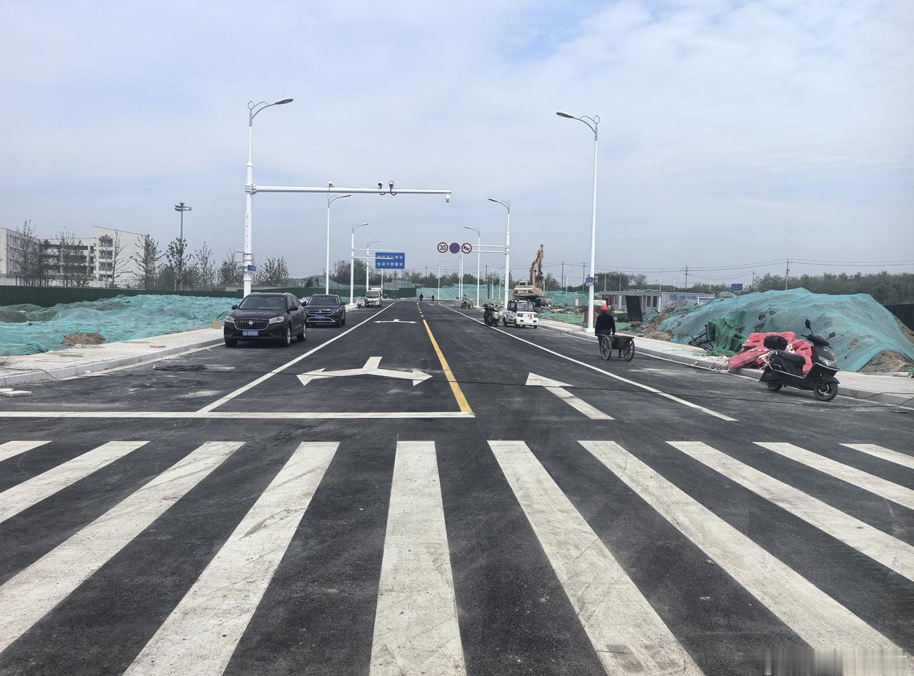 扬州城市服务台超话 【西扬路东段建成通车】4月18日，西扬路建设工程东段建成通车