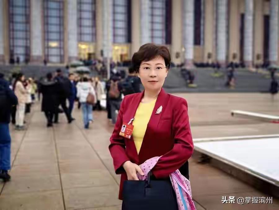 采纳了！全国人大代表樊芸接到反馈，住建部将着手把《物业管理条例》改为《物业服务条