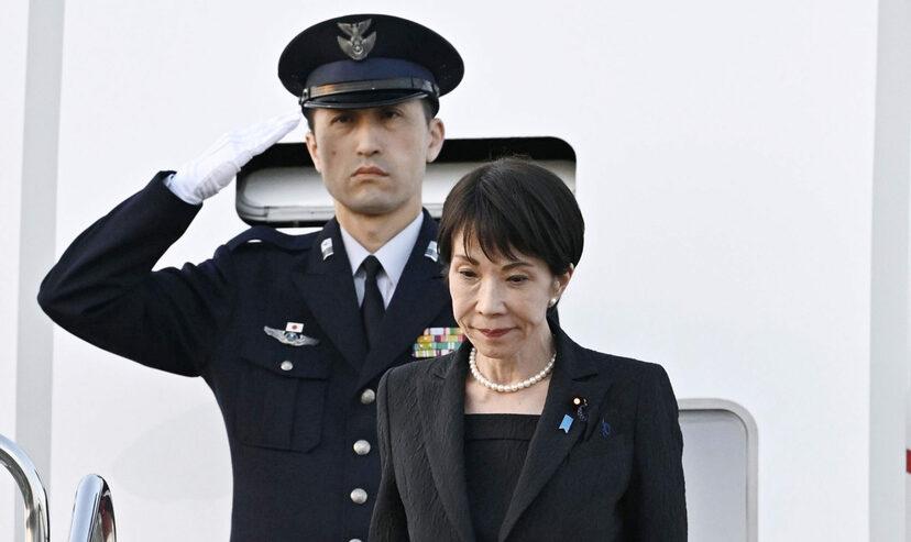 判若两人！据日本共同社3月21日消息，日本首相高市早苗结束与美国总统特朗普的会谈