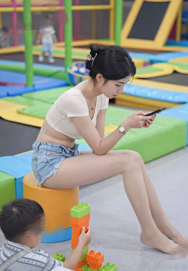 丝香袜韵[超话]