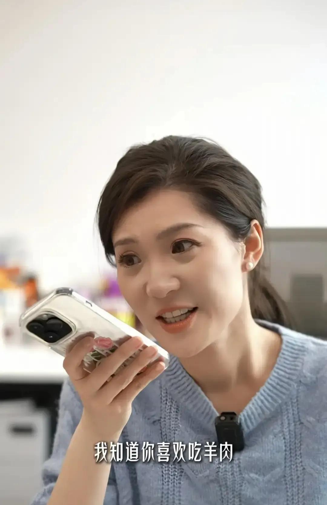 一晚狂卖800万，盼盼和小贝这波“闺蜜局”是真的杀疯了！
但有一说一，300出头