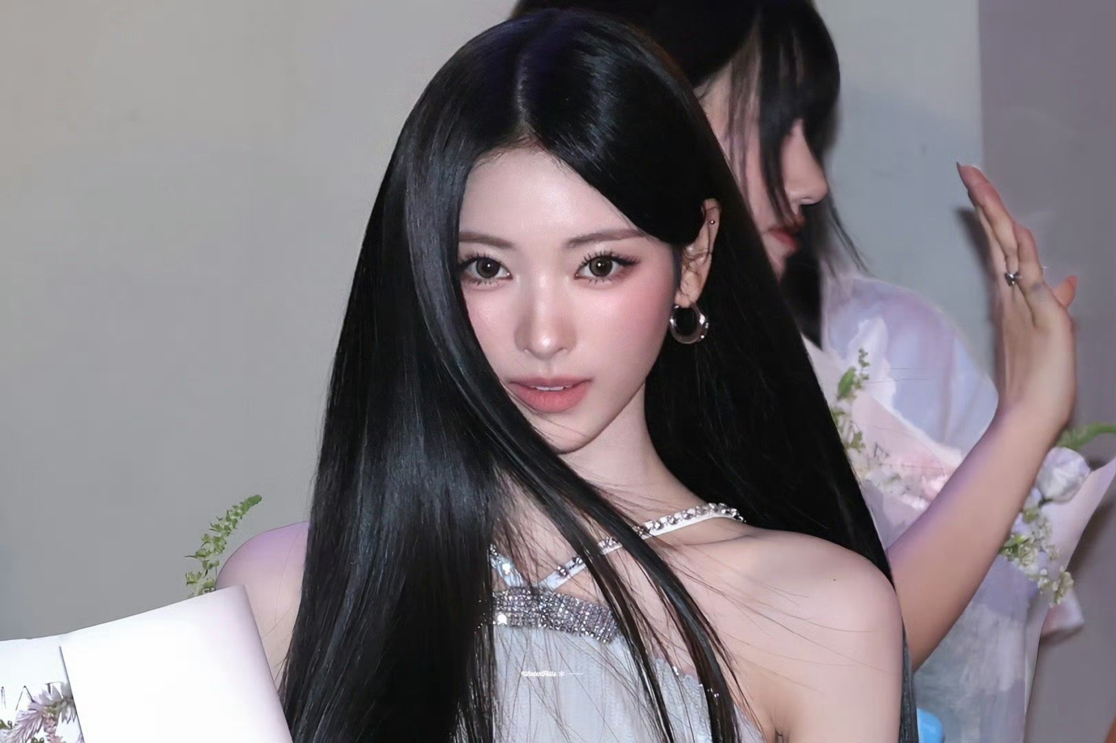 ANNA田中杏奈今天下班饭拍黑长直的终极形态[柯基] ​​​