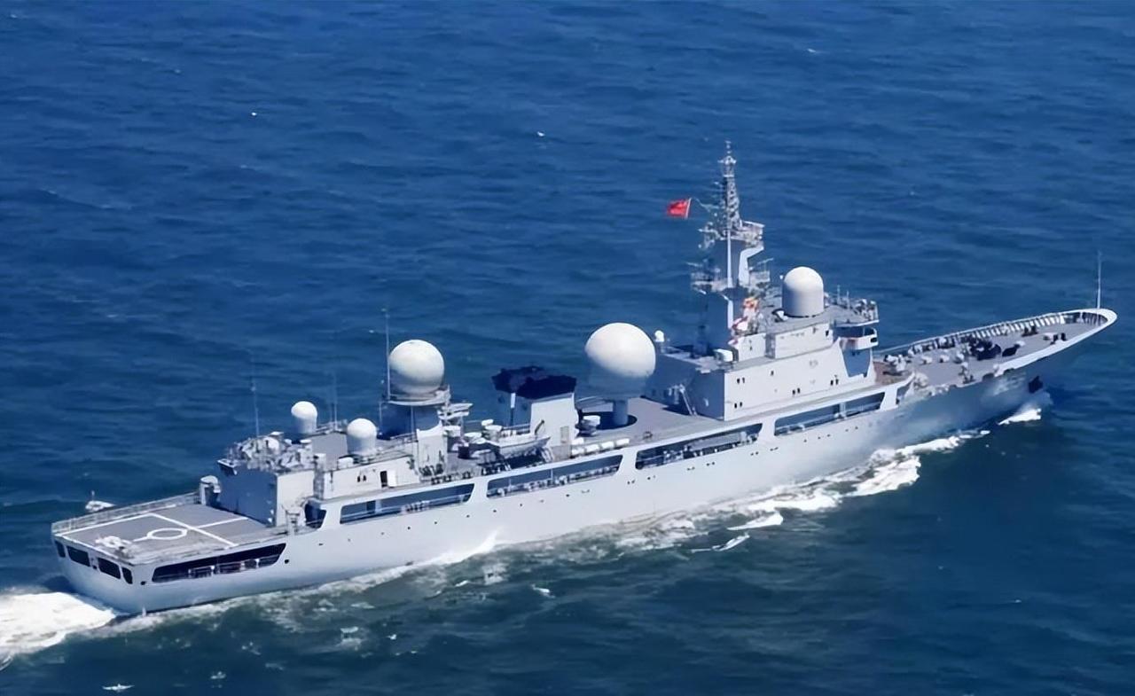 中国815电子侦察船，为何各国不能攻击它？应该说不敢攻击它，这船看上去没啥火力，