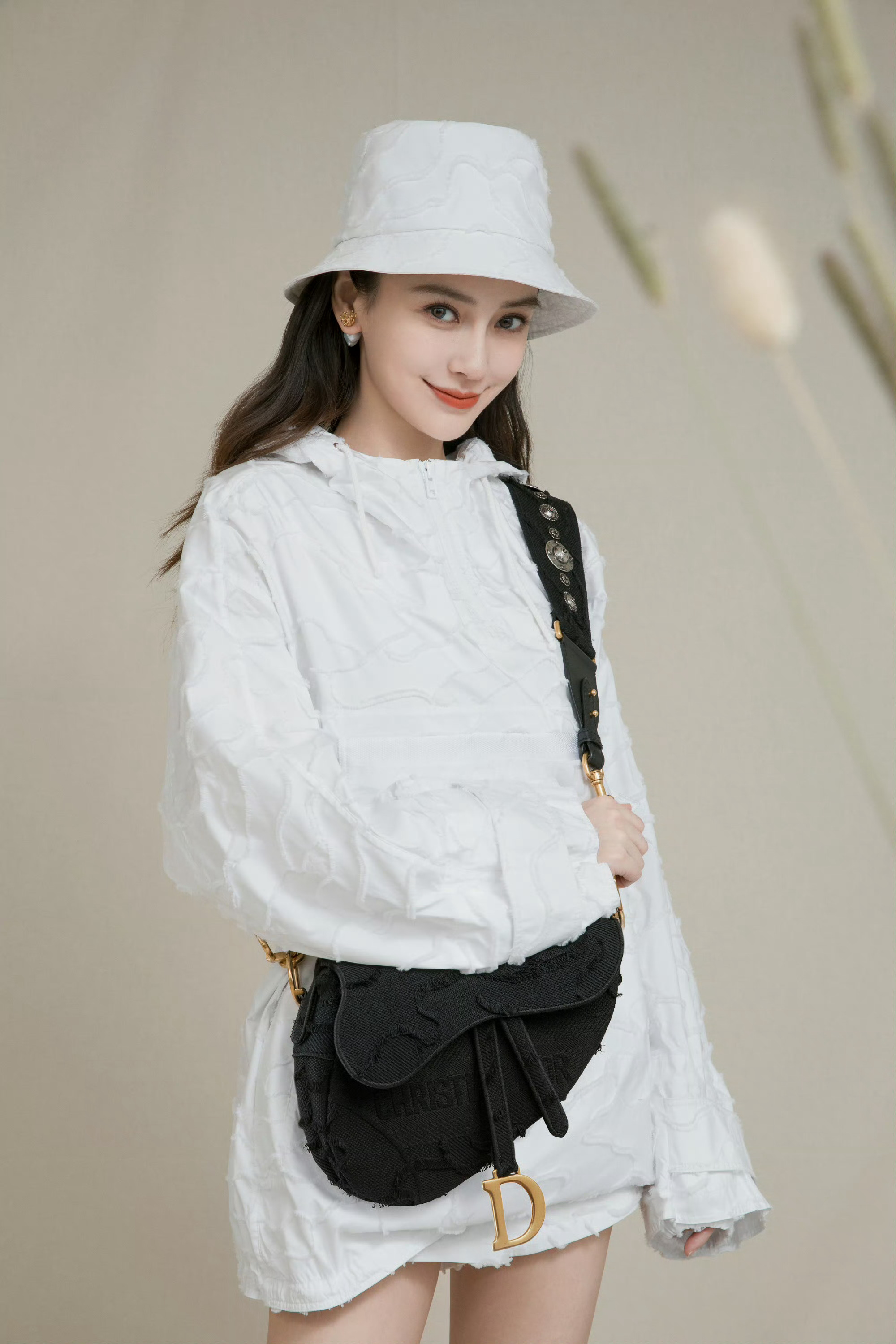 angelababy  angelababy 新的篇章开始，颖将的故事不会停止