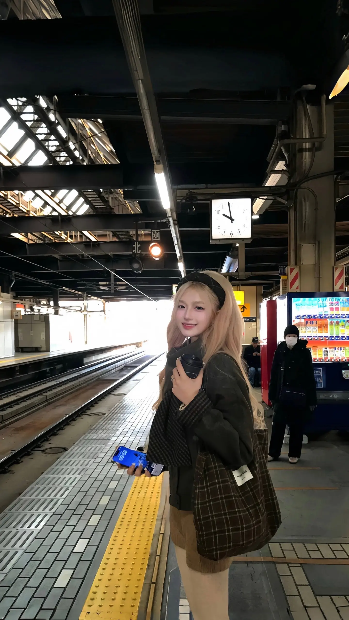 你说你喜欢我 那你相册有我的照片吗。