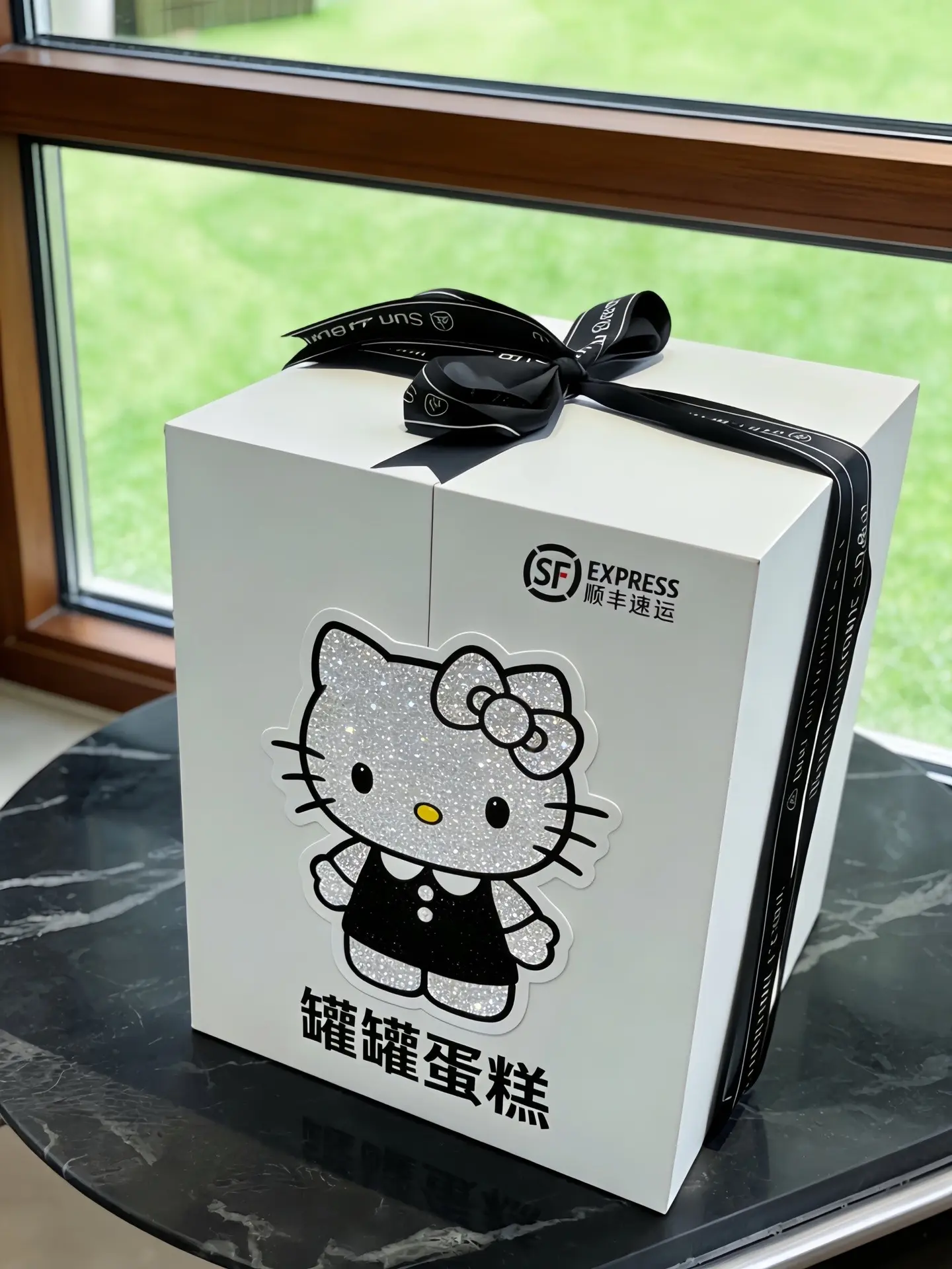 什么都是假的！只有男朋友给我买的冬天第一盒罐罐蛋糕是真的！！🍰