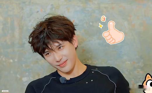 王安宇一刀割沈腾舌头上了 大舞蹈家手长，一刀终结腾哥发言！ 王安宇玩这个已经进化