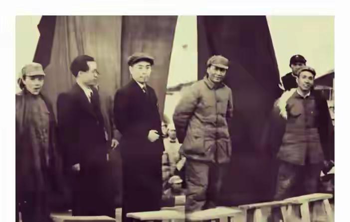 毛主席、周总理和朱总司令等先辈们的照片[玫瑰][玫瑰][玫瑰]