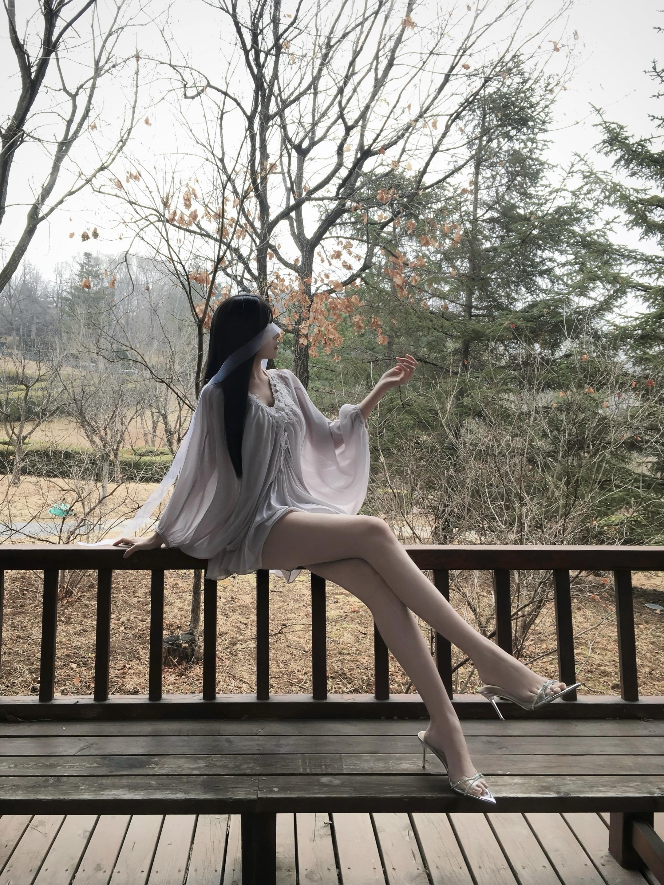 不思量 自难忘.