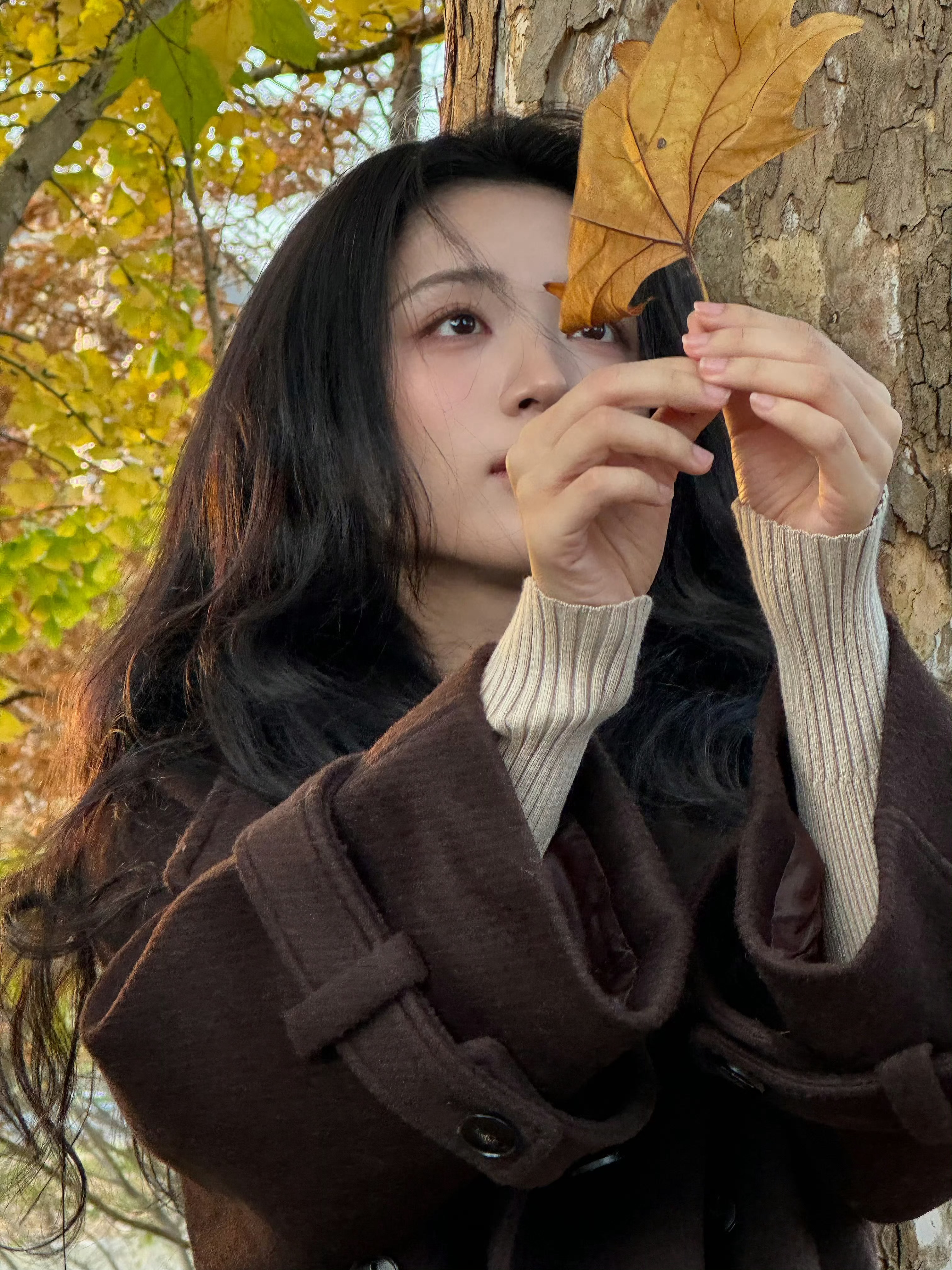 投稿代露娃这组真的好有生命力好温柔，尤其第二张 