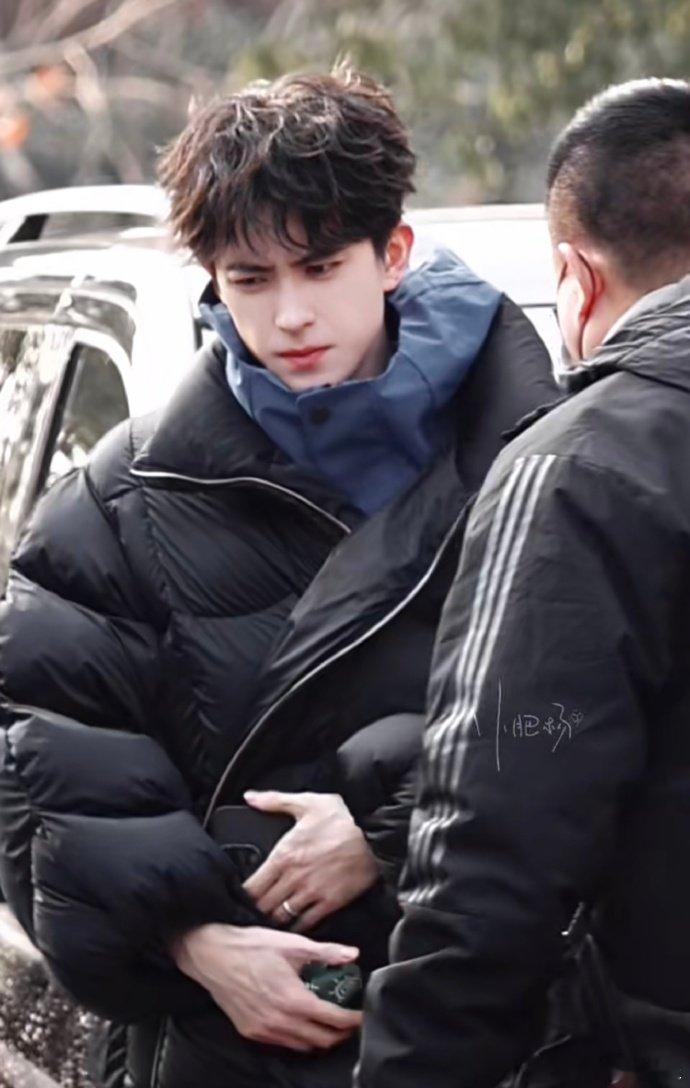 敖瑞鹏瘦了敖瑞鹏瘦了好多谁能拒绝啊！敖瑞鹏瘦了好多，路透里的状态绝了，一定要照顾